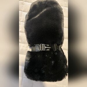 Asos 4505 faux fur ski mittens